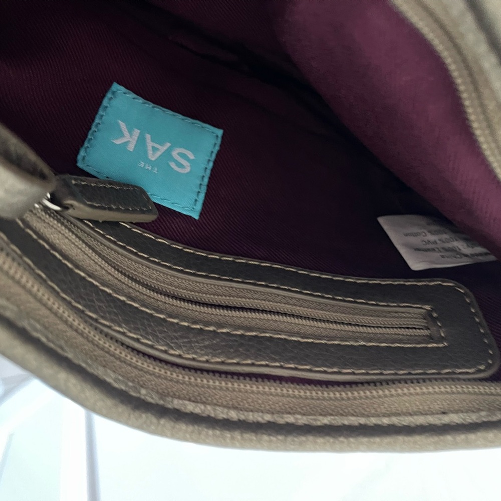 Authentic Coach - Picture 3 of 8